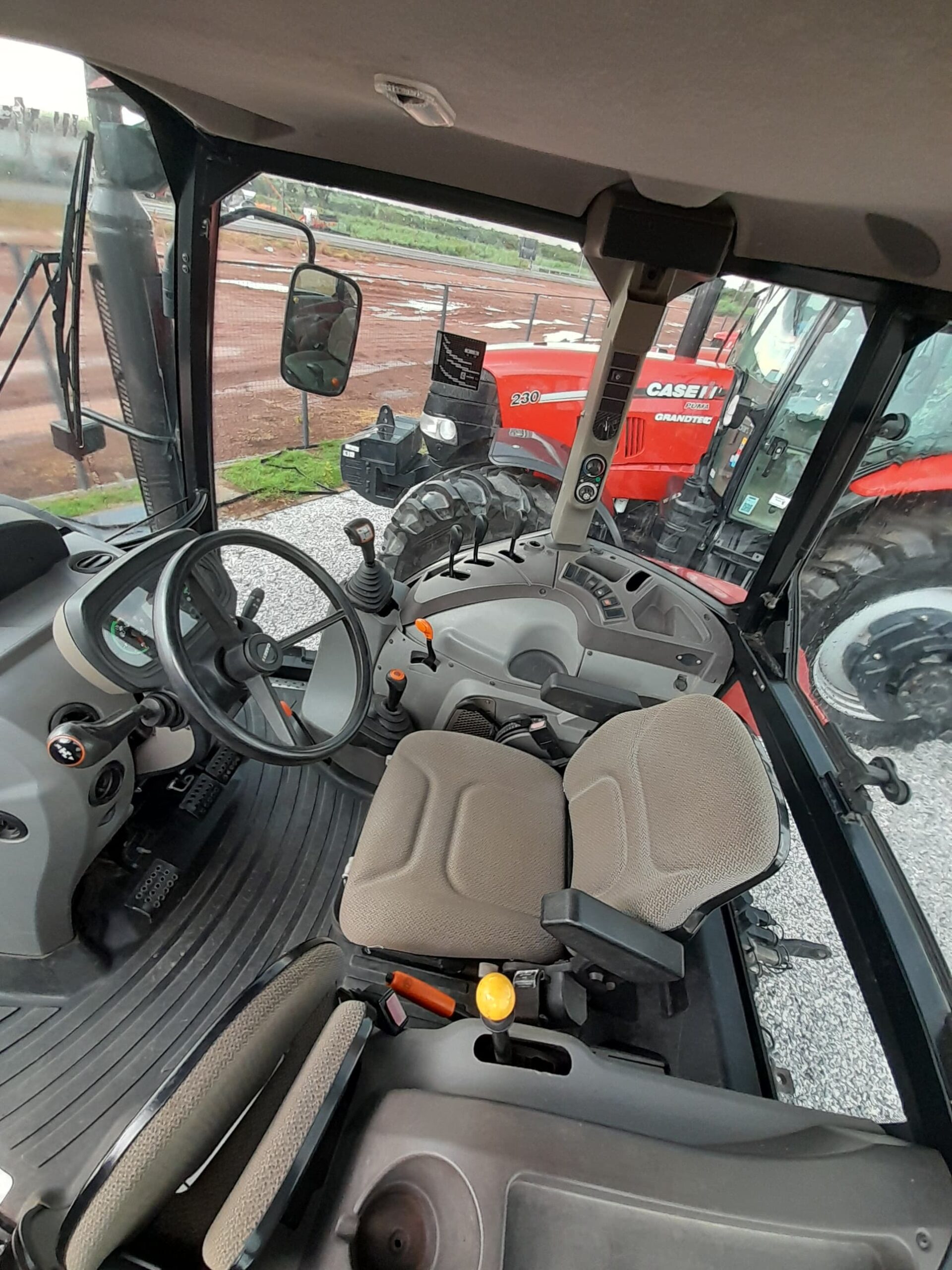 FM130 CABINE