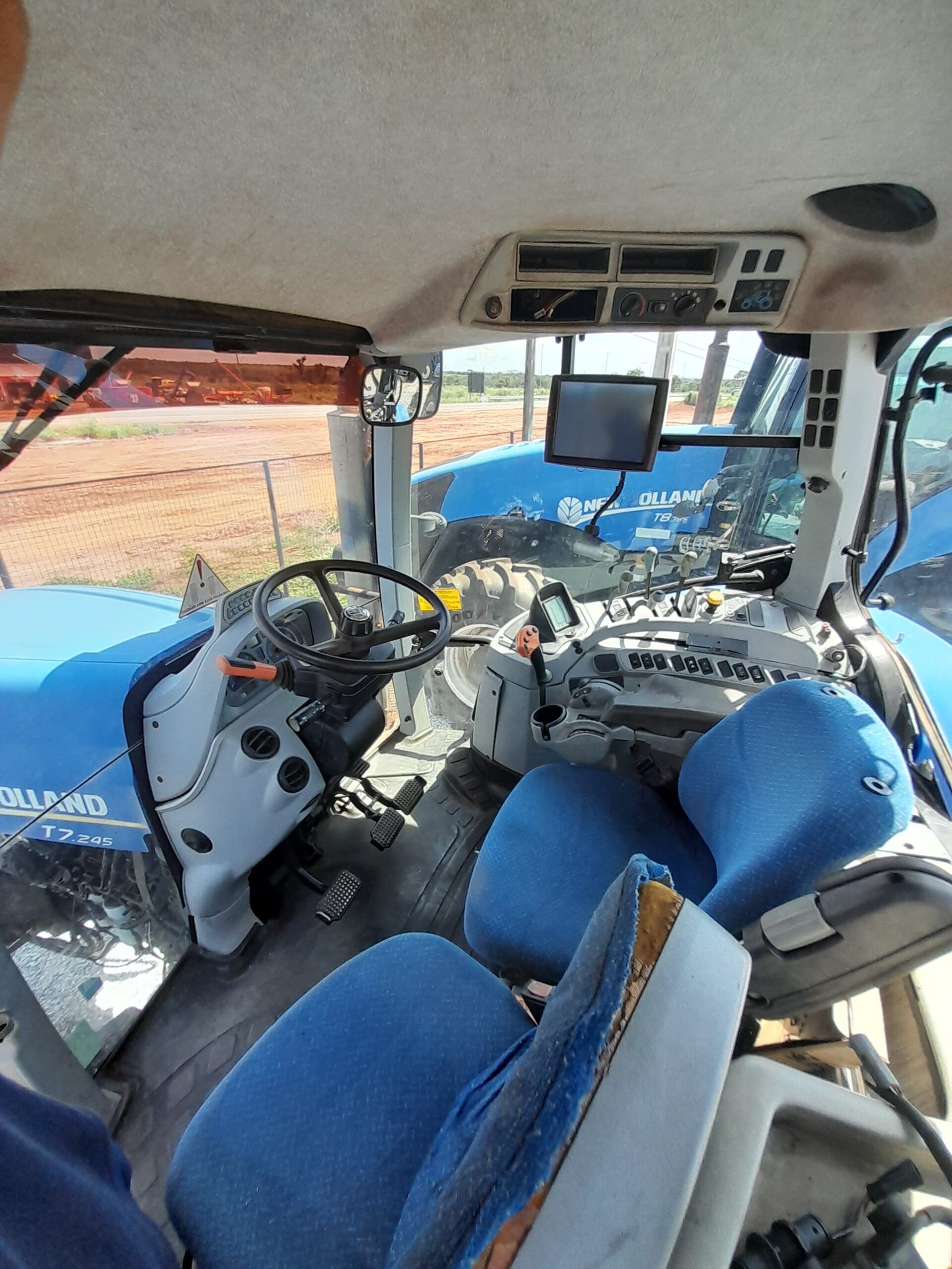 T7245 CABINE