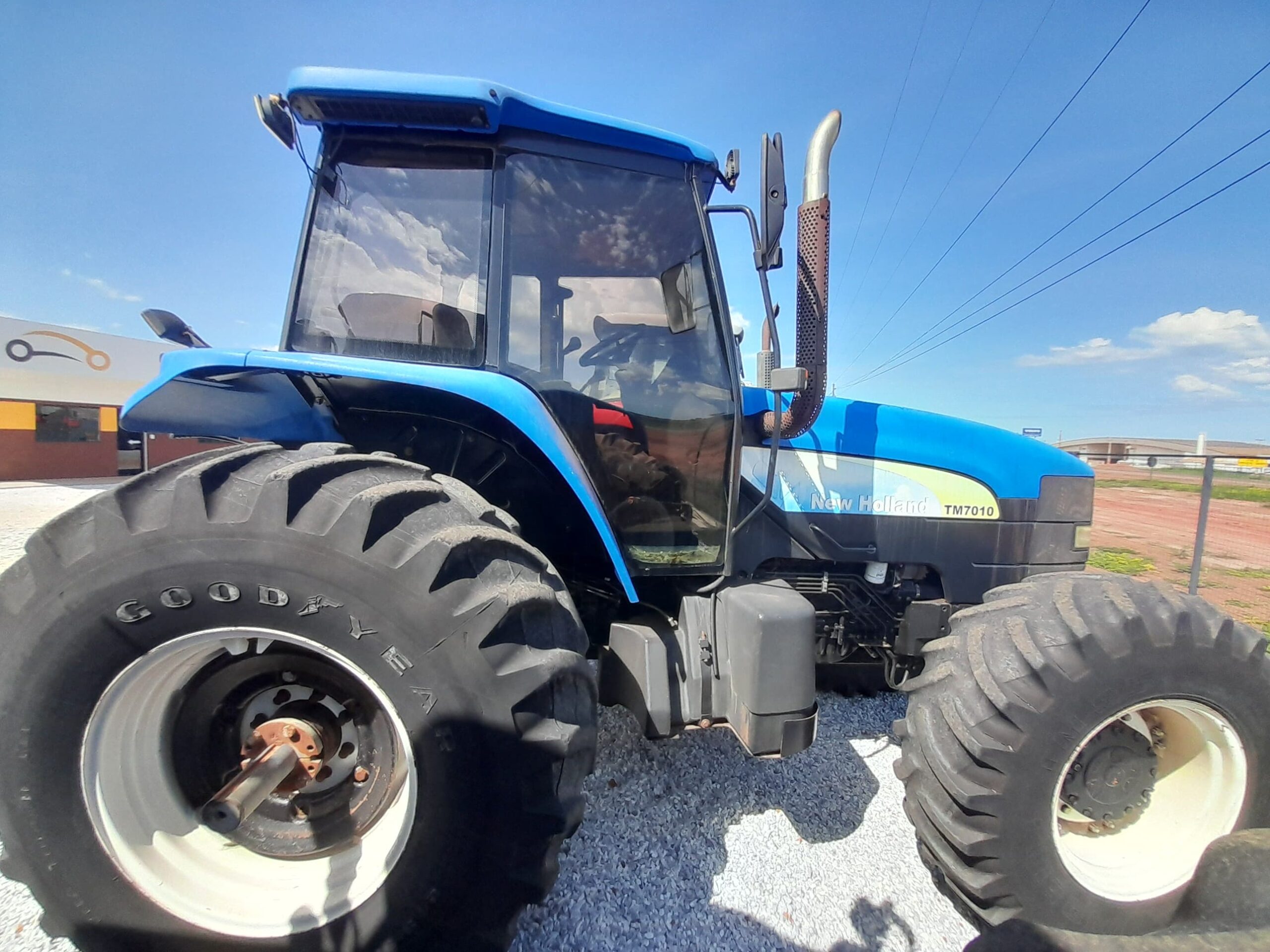 TM7010 LATERAL