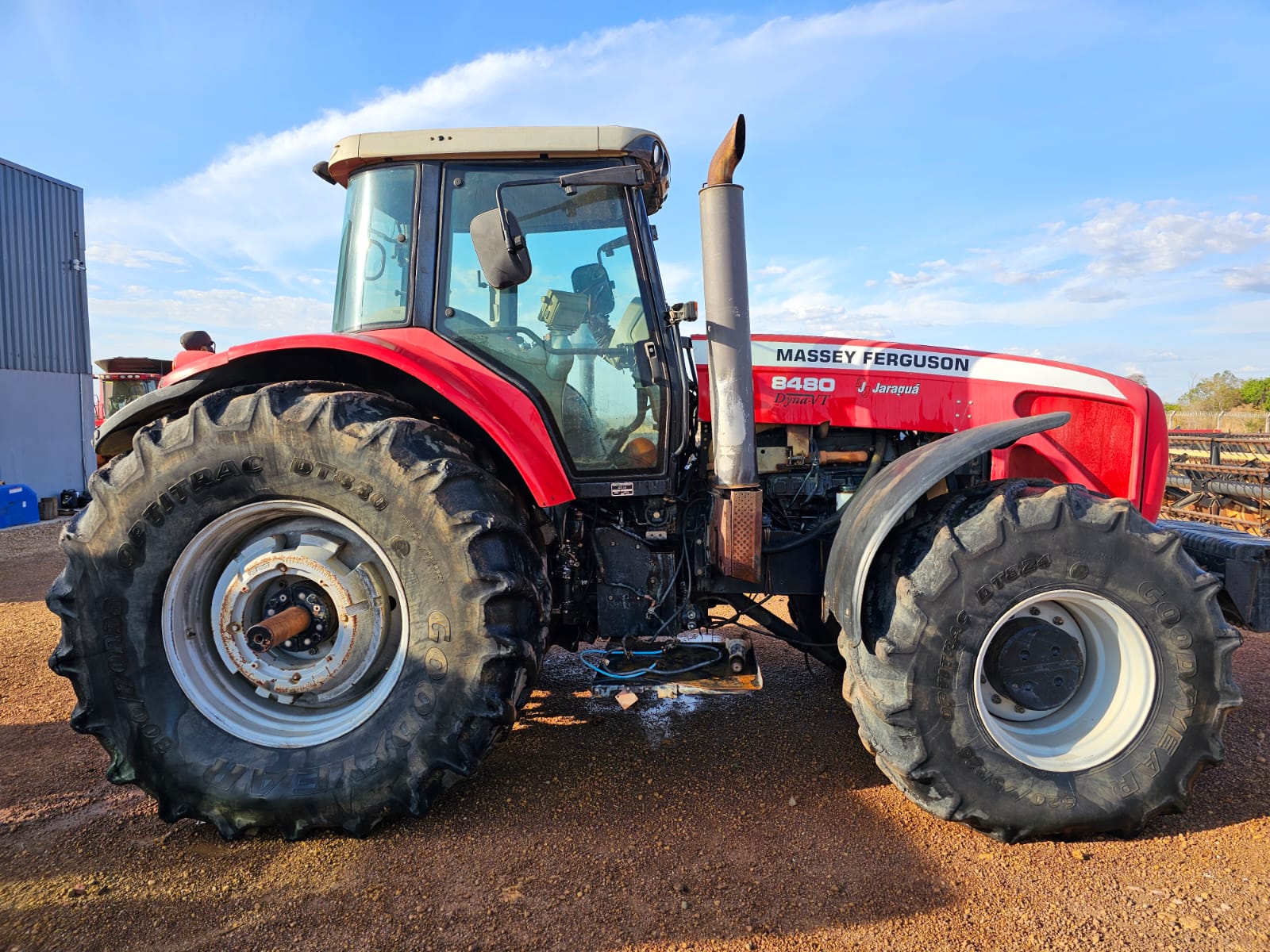 MF 8480 LATERAL